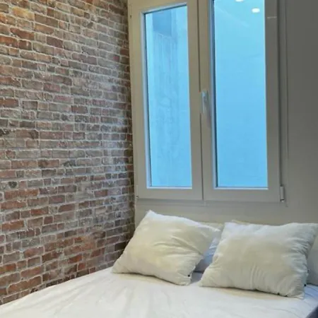 Homestay Late Checkout 14 H Free Netflix Tv Valencia