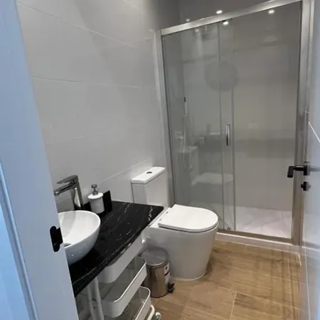 Homestay Late Checkout 14 H Free Netflix Tv Valencia