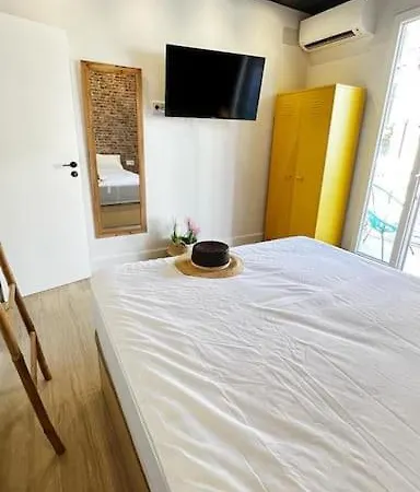 Late Checkout 14 H Free Netflix Tv Homestay