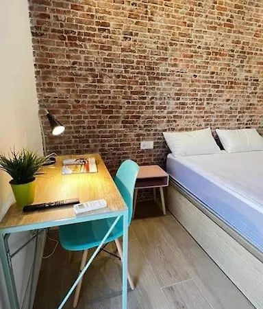 Homestay Late Checkout 14 H Free Netflix Tv Valencia