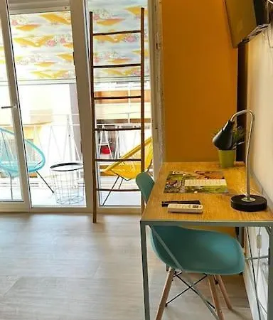 Late Checkout 14 H Free Netflix Tv Homestay